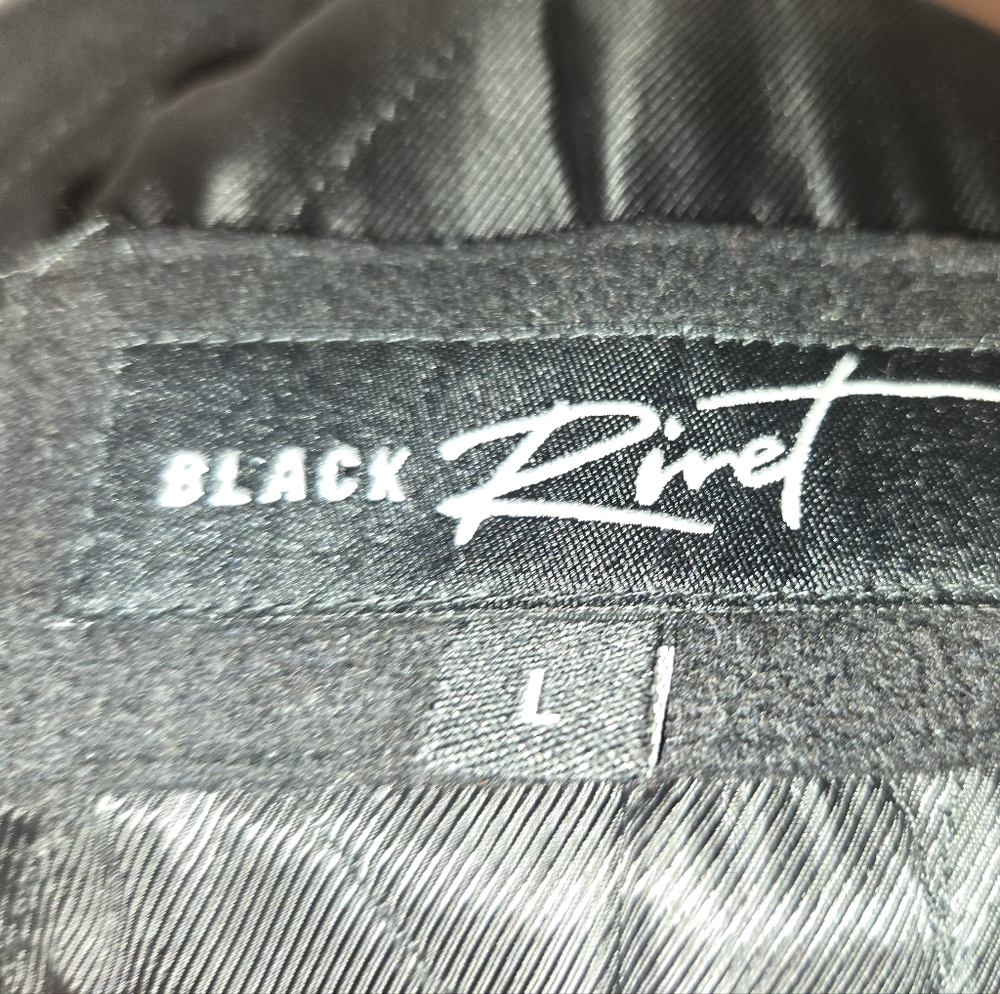 BLACK RIVET COAT - Picture 12 of 13
